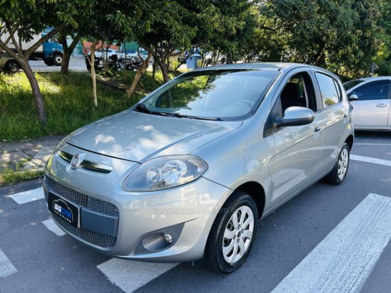 FIAT - PALIO - 2012/2013 - Cinza - R$ 39.900,00