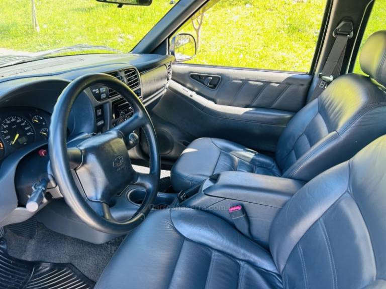 CHEVROLET - BLAZER - 2000/2001 - Verde - R$ 65.900,00