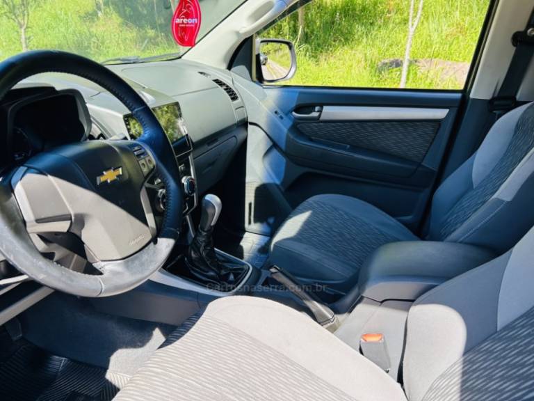 CHEVROLET - S10 - 2012/2013 - Preta - R$ 89.900,00